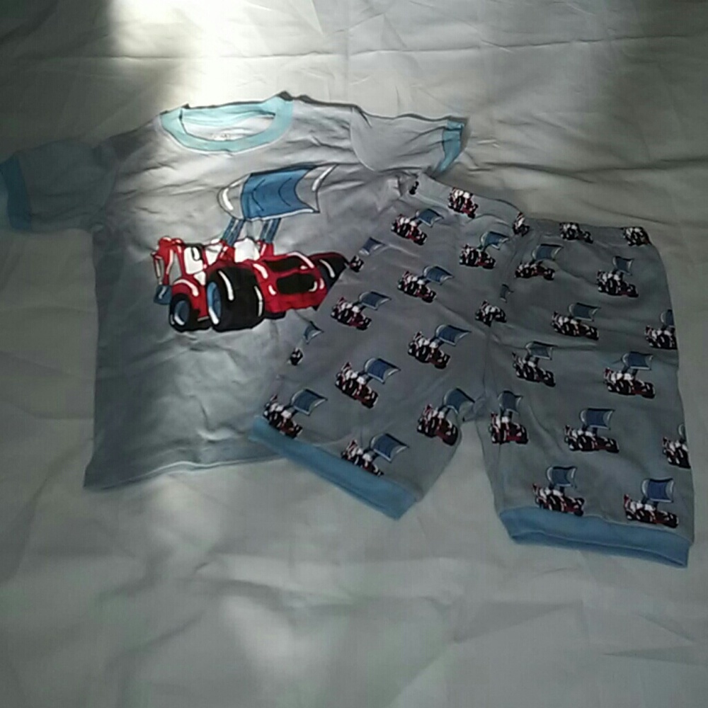 🌞Sale Pajama Set size 7